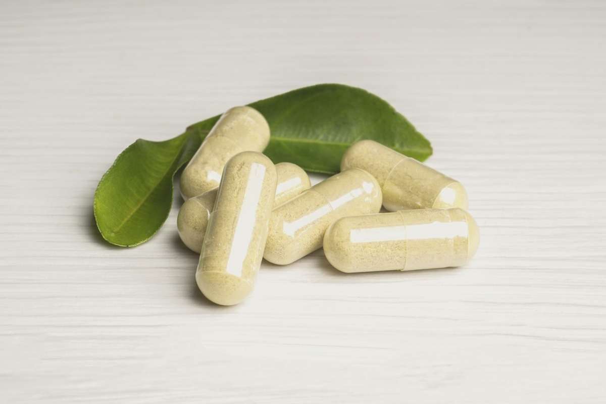 Capsule, vitamine, suplimente alimentare, frunza, masa
